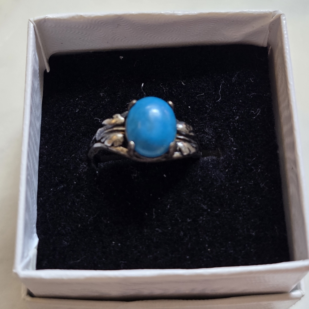 Elegant Blue Stone Ring In 925Silver